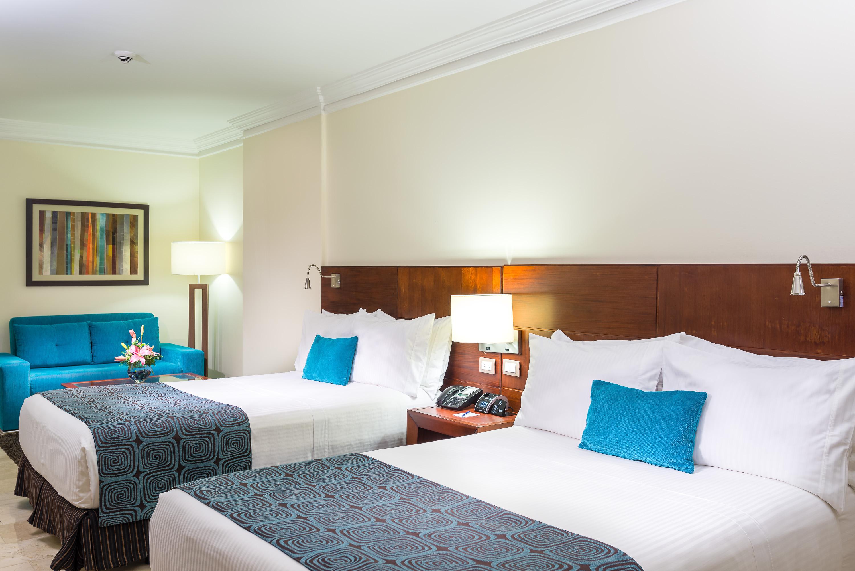 Hotel Dann Carlton Bucaramanga Extérieur photo A room at the hotel