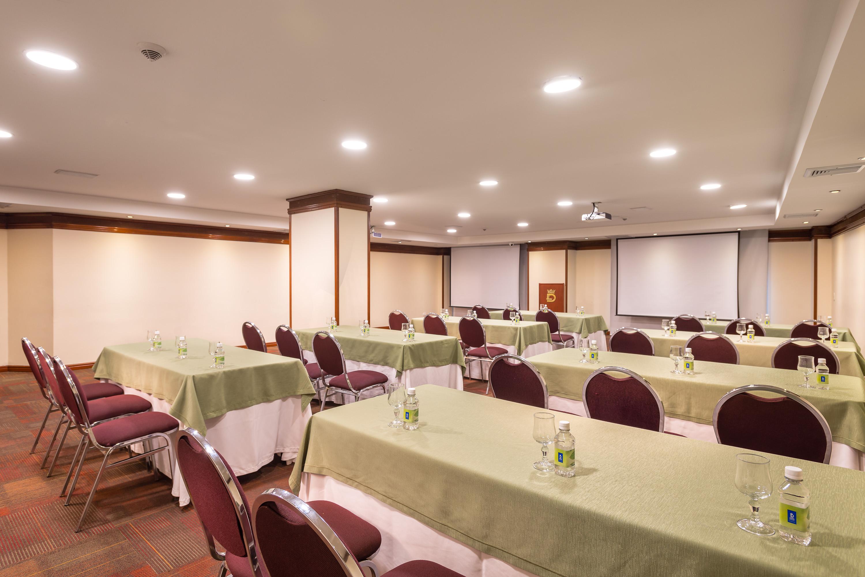 Hotel Dann Carlton Bucaramanga Extérieur photo Meeting room