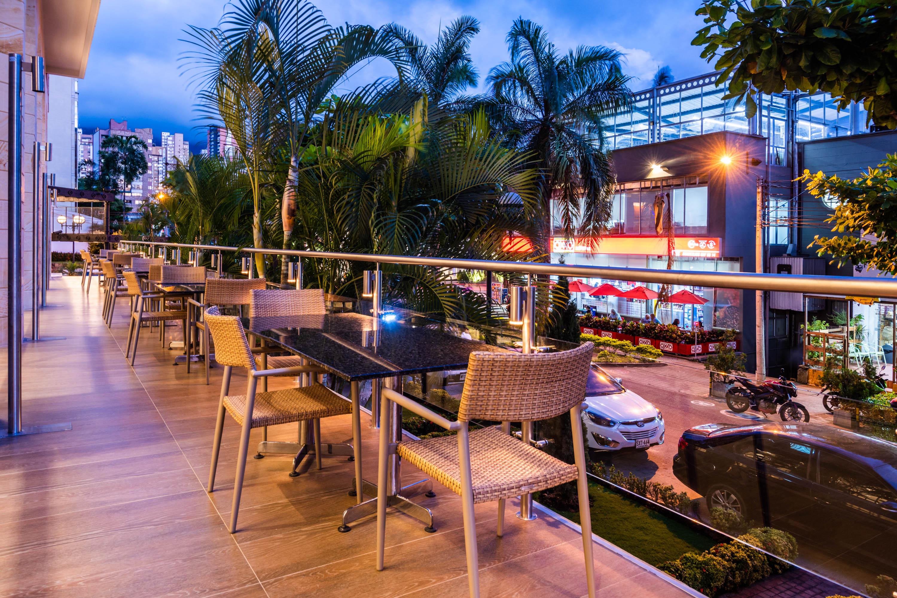 Hotel Dann Carlton Bucaramanga Extérieur photo The outdoor terrace at the hotel