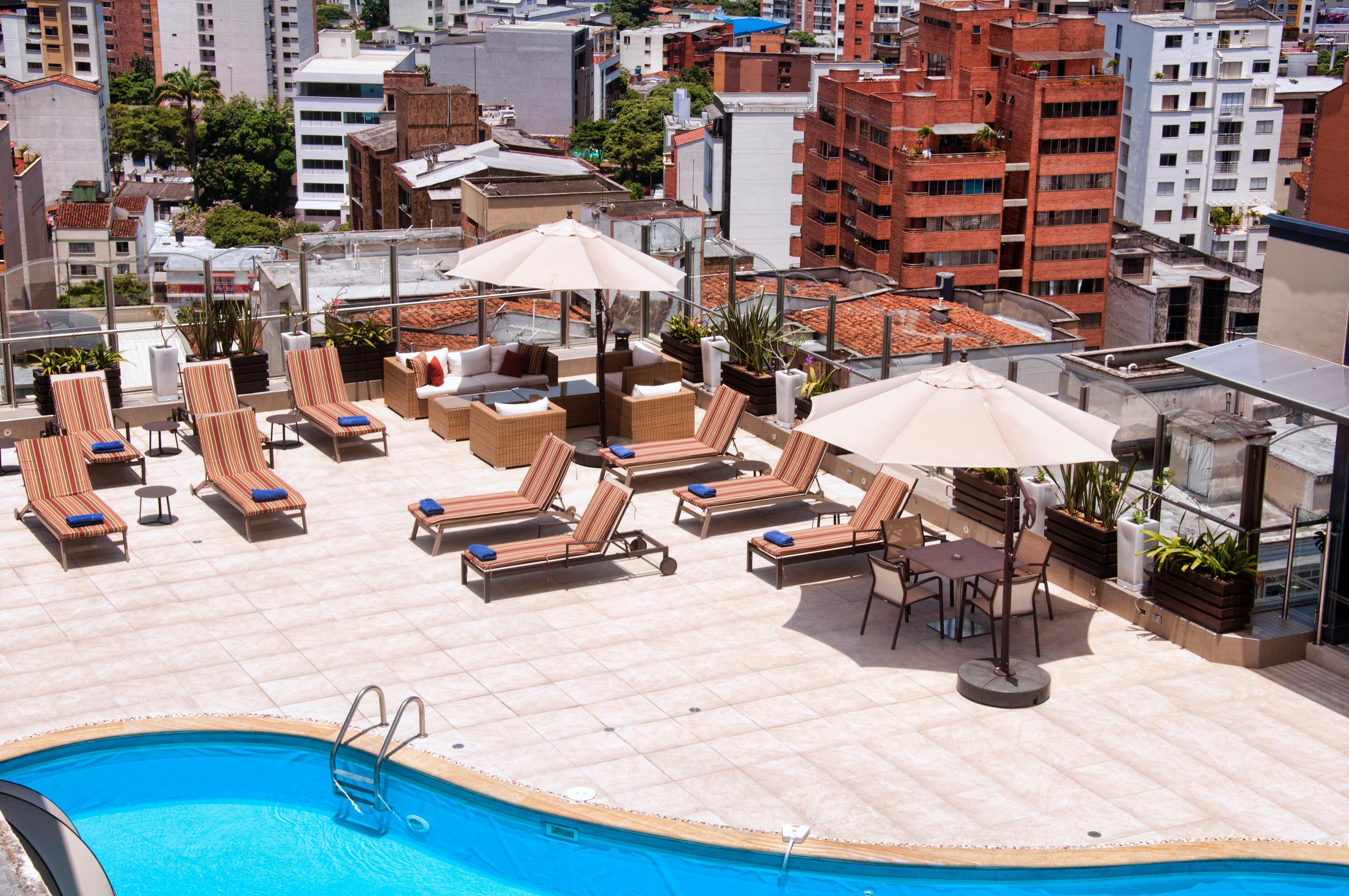 Hotel Dann Carlton Bucaramanga Extérieur photo Rooftop pool