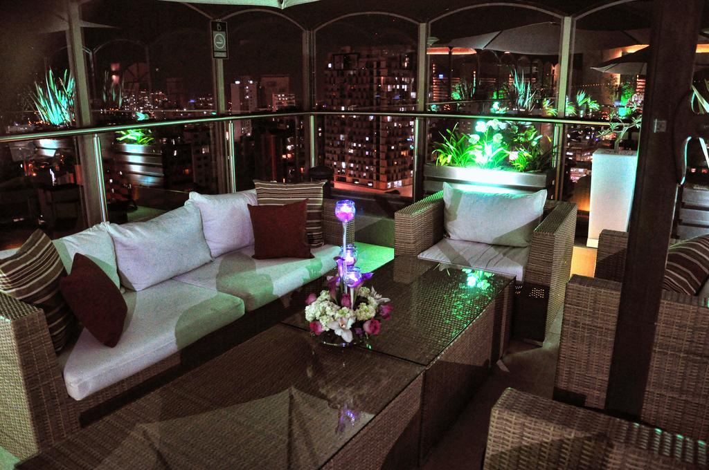 Hotel Dann Carlton Bucaramanga Extérieur photo The Sky Bar